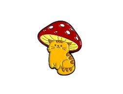 Значок металлический Котик - мухомор